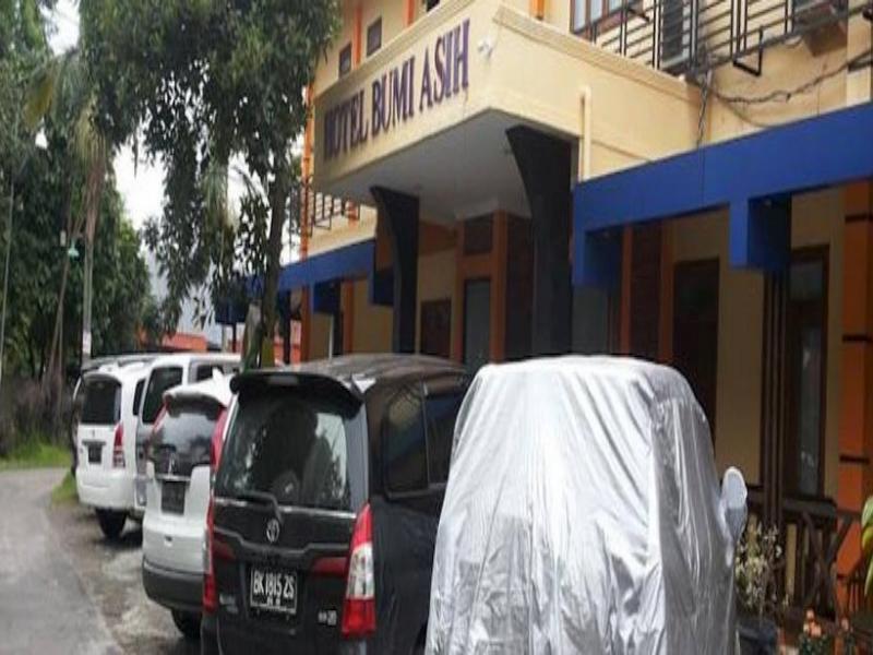 Oyo 1030 Hotel Bumi Asih Medan Exteriér fotografie