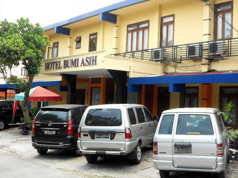 Oyo 1030 Hotel Bumi Asih Medan Exteriér fotografie