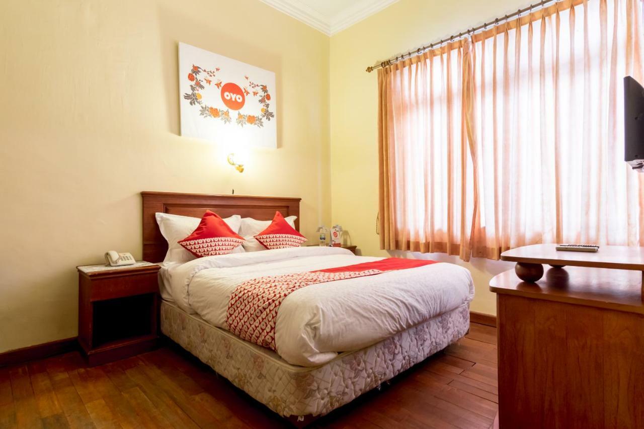 Oyo 1030 Hotel Bumi Asih Medan Exteriér fotografie