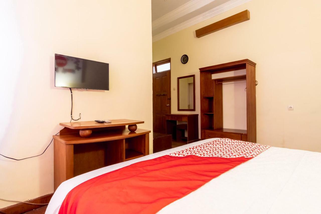 Oyo 1030 Hotel Bumi Asih Medan Exteriér fotografie