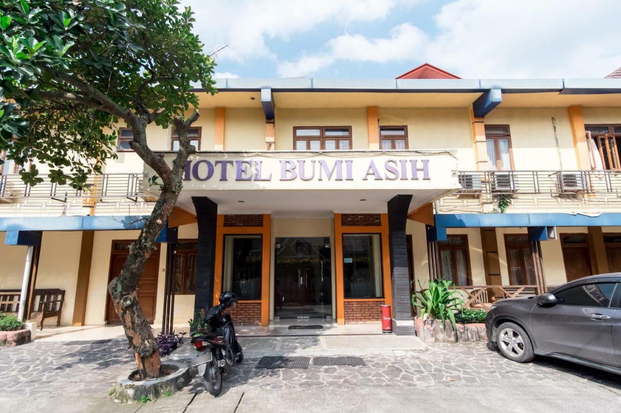 Oyo 1030 Hotel Bumi Asih Medan Exteriér fotografie